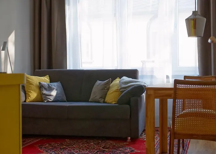 Momerooms - Am Momering *